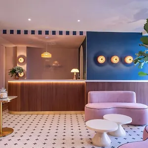 4* מלון Mercure Pigalle Sacre Coeur